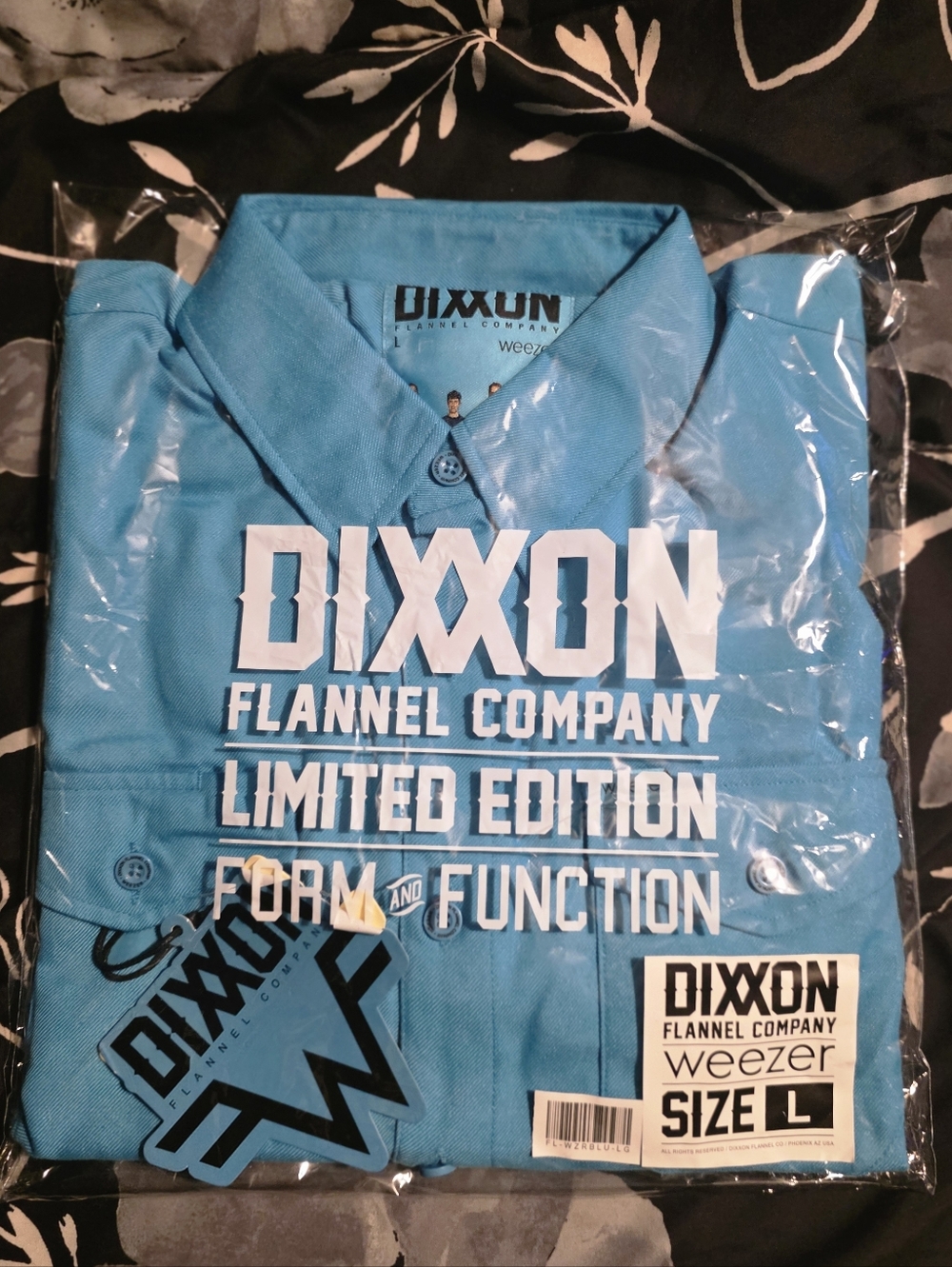 Weezer Dixxon Flannel - Size L